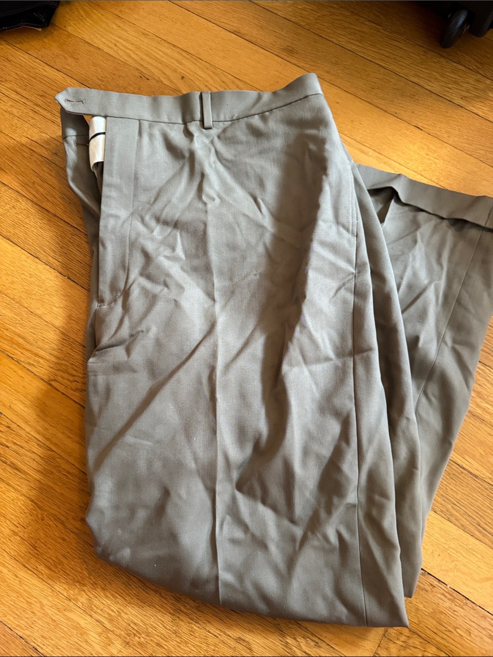 Brooks Brothers Men's Dress Pants in Olive